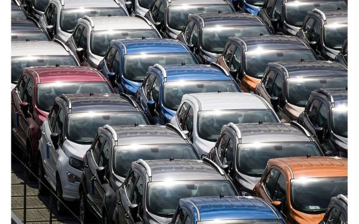 Average car price purchase 2010 prices rises cars